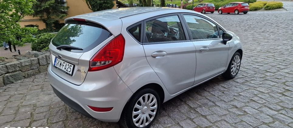 Ford Fiesta cena 19900 przebieg: 145000, rok produkcji 2012 z Wieliczka małe 466